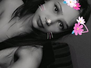 AmairaSingh webcam model stream image