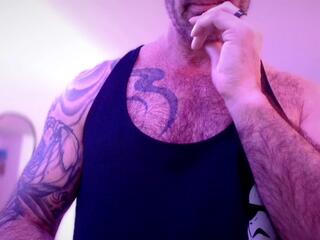 Killian &amp; Crew webcam flirt4free model stream image