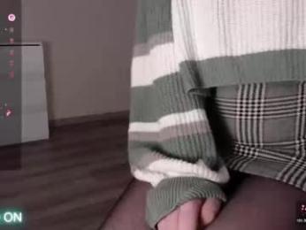 noelleneptune webcam model stream image