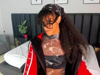 aprill_fox webcam model stream image