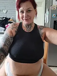 CandyCurvess webcam model stream image