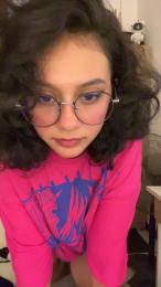 Hot_crisps1 webcam model stream image