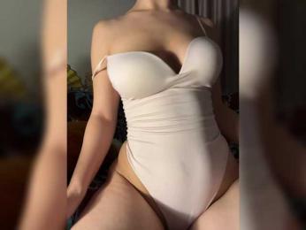 best-model-26 webcam model stream image