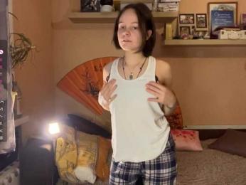 hermina-iloveyou webcam bongacams model stream image