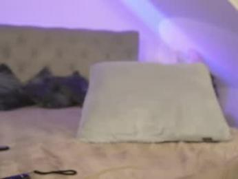 hotmilfbitch webcam model stream image