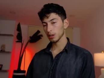 ethan_skiny_ webcam model stream image