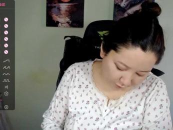 LisaAsianFlower webcam model stream image