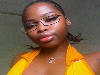 CaramelDaisy webcam model stream image