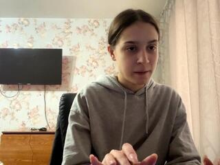 Ardelle Kutchie webcam model stream image