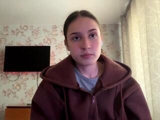 Ardelle Kutchie webcam model stream image