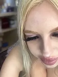 Steffi_Snowbunny webcam model stream image