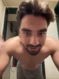 Crazxyhardik36 webcam model stream image