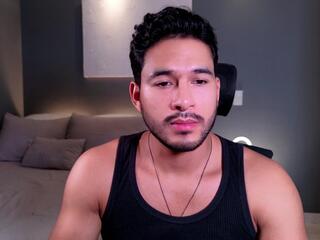 Lian Cruz webcam model stream image
