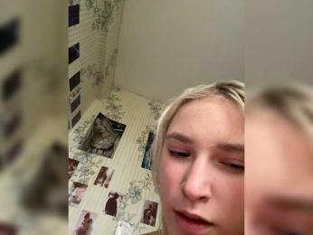 NikaMii webcam model stream image