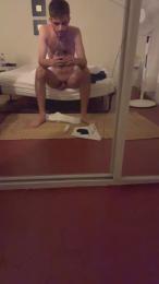 Hussh webcam model stream image