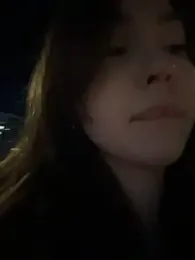 Peachy_Dream webcam model stream image