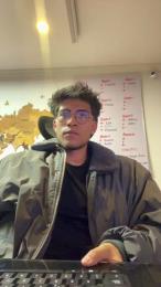 bast33g webcam model stream image