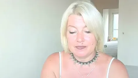 MollyyJoyy webcam model stream image