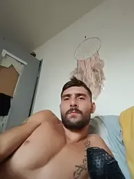 Hugo-doux-domi webcam stripchat model stream image