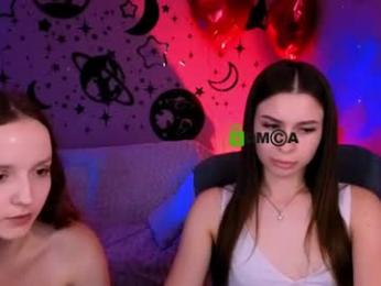 elsaa_snow webcam model stream image