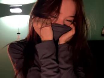 moonfaced_ webcam model stream image