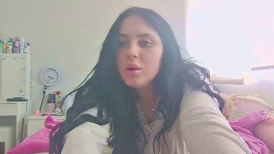 ohwhore webcam model stream image