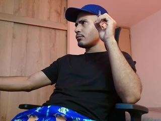 alwa1sh0rny webcam model stream image