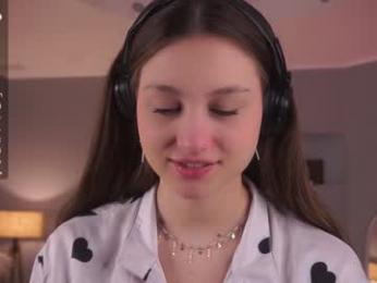 margarethowell webcam chaturbate model stream image