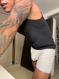 sendfer webcam stripchat model stream image