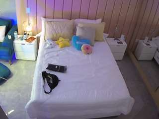 voyeurcam-casa-salsa-bedroom-1 webcam model stream image