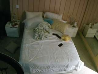 voyeurcam-casa-salsa-bedroom-1 webcam model stream image