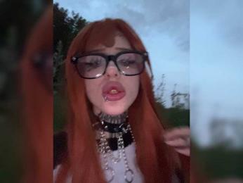 Nana-Brrrrr webcam model stream image