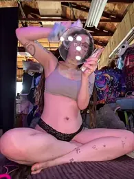 BlaizeyBBy webcam model stream image