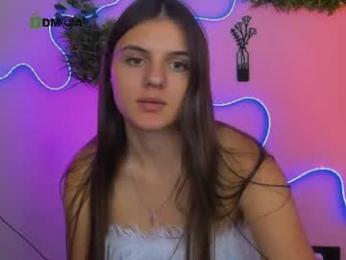 lisa_dark_ webcam model stream image