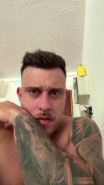 Elyoruga webcam model stream image