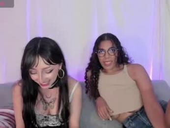 22emma_ webcam model stream image