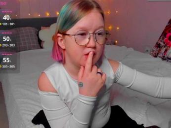 Sara-Moor webcam model stream image