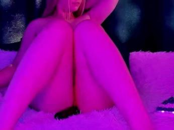 SweetSadness webcam model stream image
