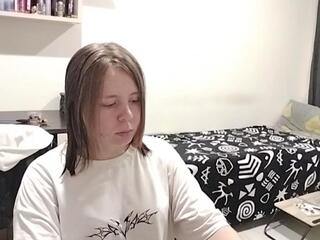 Suzanna Tinklenberg webcam model stream image