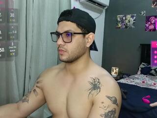 Iker Nair webcam model stream image