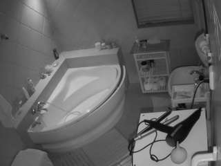 voyeurcam-julmodels-bath-1st-2 webcam camsoda model stream image