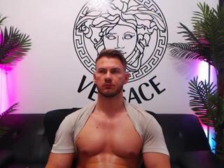 Marco Riciardo webcam flirt4free model stream image