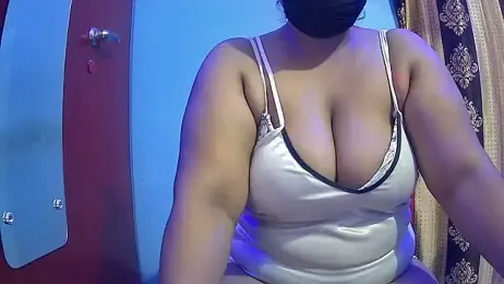 zoyaa10 webcam stripchat model stream image