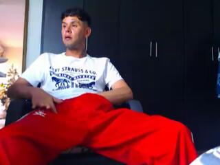 Derryck webcam model stream image