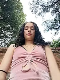 sweet_outdoor_charm webcam stripchat model stream image