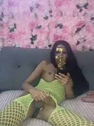 Ines-z webcam model stream image