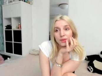 kenziedawton webcam model stream image