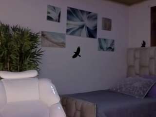 eloiise webcam model stream image