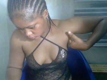 Slutcunt webcam model stream image