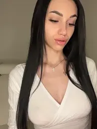 ilariea_girl webcam model stream image